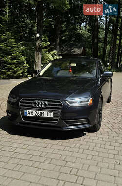 Седан Audi A4 2012 в 