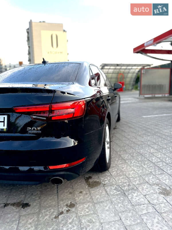 Седан Audi A4 2016 в Львове