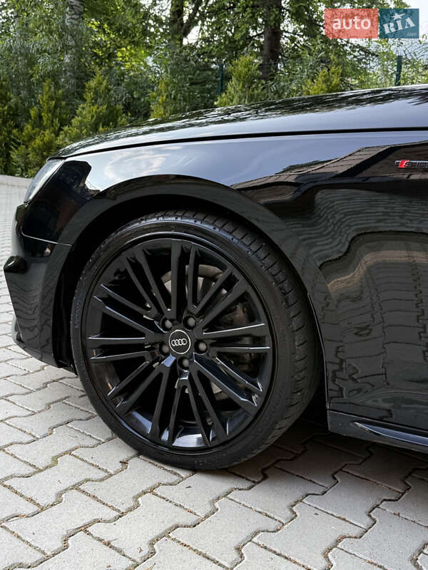 Седан Audi A4 2018 в Ивано-Франковске