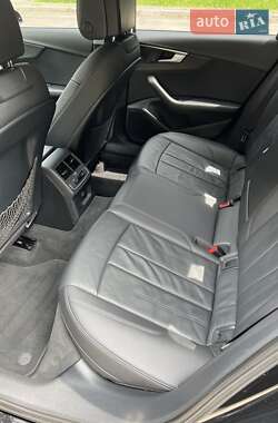 Седан Audi A4 2017 в 