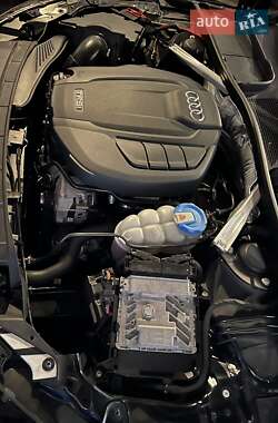 Седан Audi A4 2017 в 