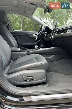 Седан Audi A4 2017 в 