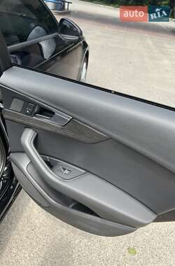 Седан Audi A4 2017 в 