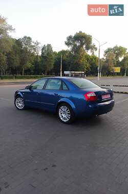 Седан Audi A4 2004 в 