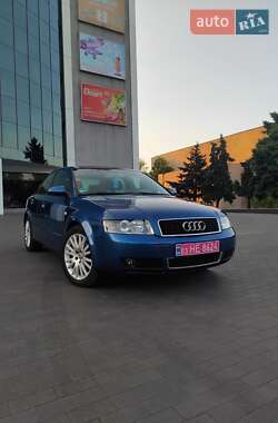 Седан Audi A4 2004 в 