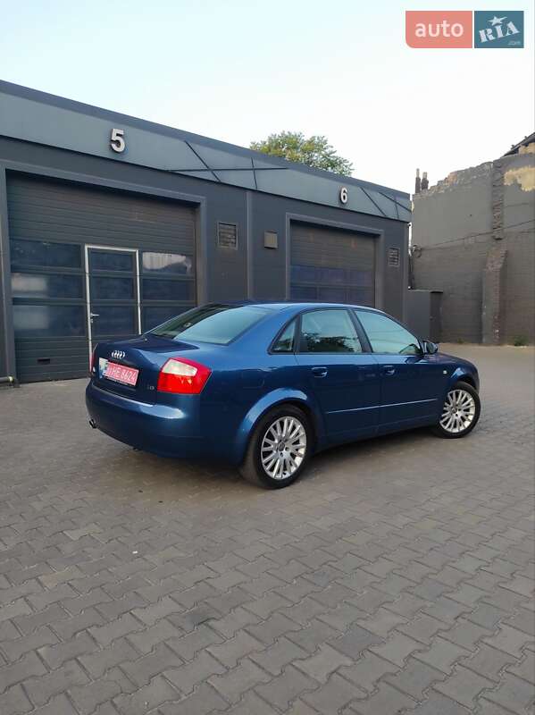 Седан Audi A4 2004 в Каменском