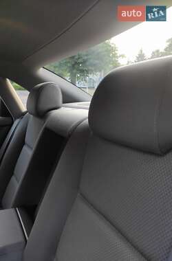 Седан Audi A4 2004 в 
