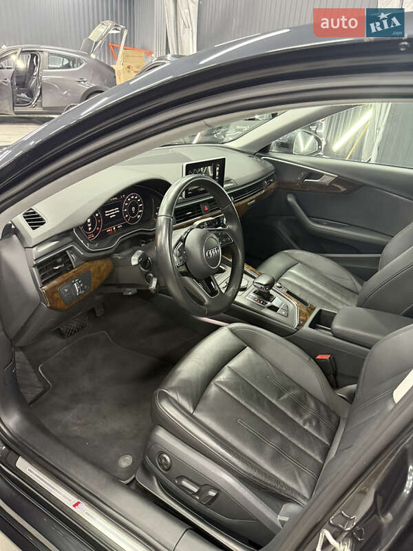 Седан Audi A4 2019 в Киеве