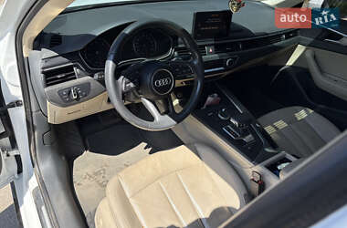 Седан Audi A4 2016 в 