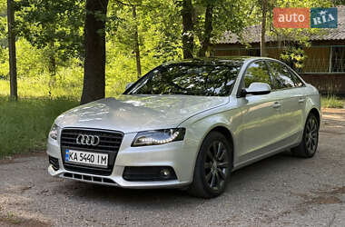 Седан Audi A4 2011 в Желтых Водах