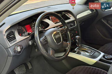 Седан Audi A4 2011 в 