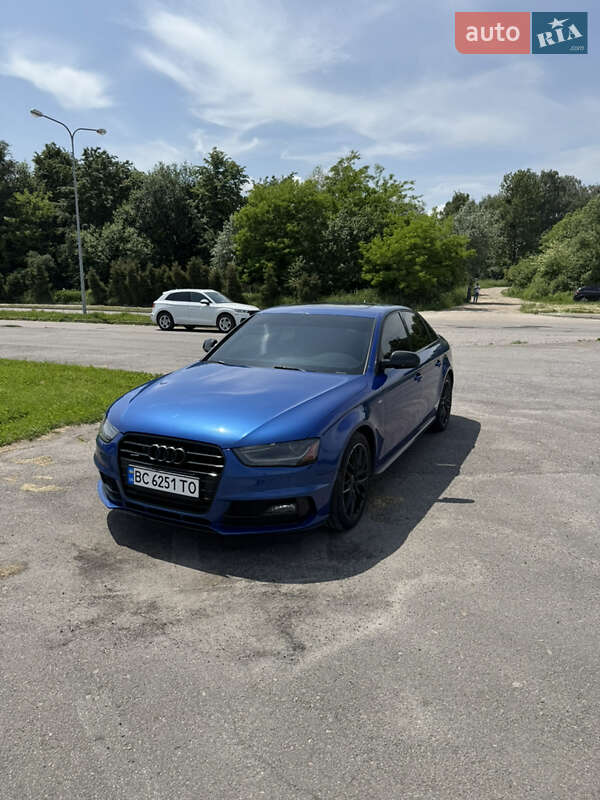 Седан Audi A4 2015 в Львові