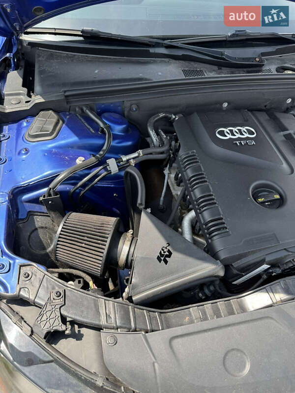 Седан Audi A4 2015 в Львові