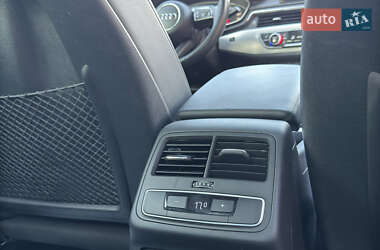 Седан Audi A4 2017 в 