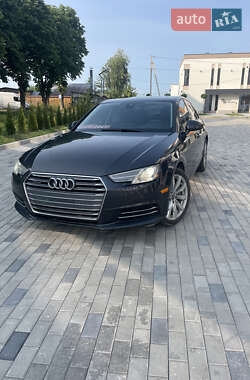 Седан Audi A4 2017 в 