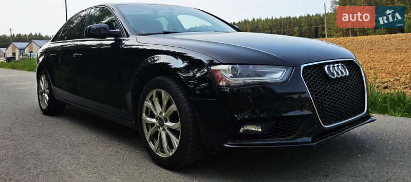 Седан Audi A4 2013 в Ивано-Франковске