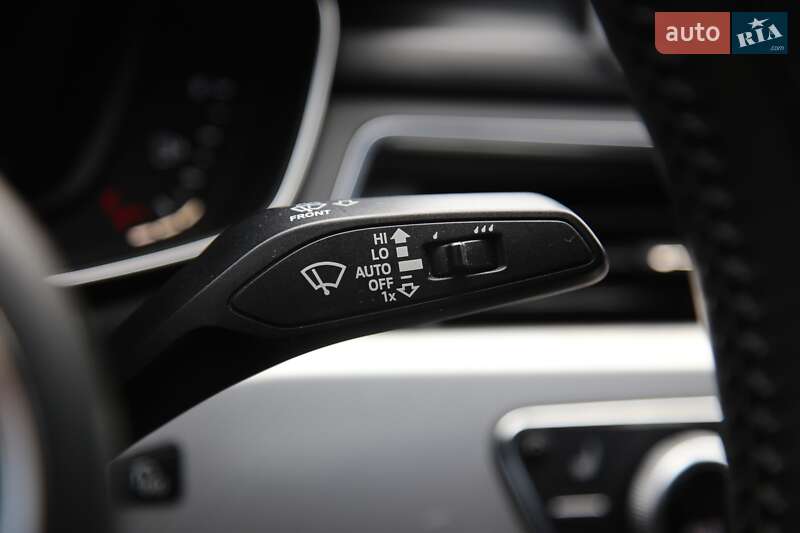 Седан Audi A4 2016 в Харькове