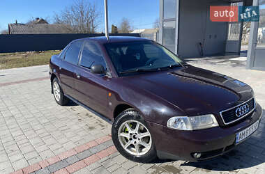 Седан Audi A4 1996 в 