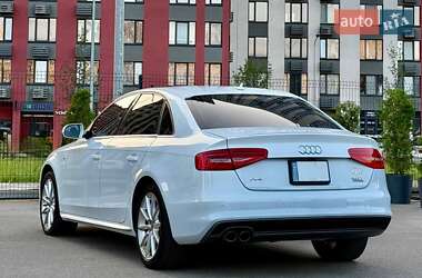 Седан Audi A4 2015 в 