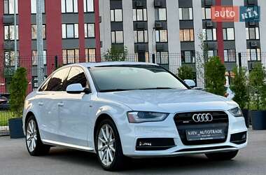 Седан Audi A4 2015 в 