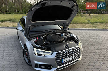 Седан Audi A4 2018 в 