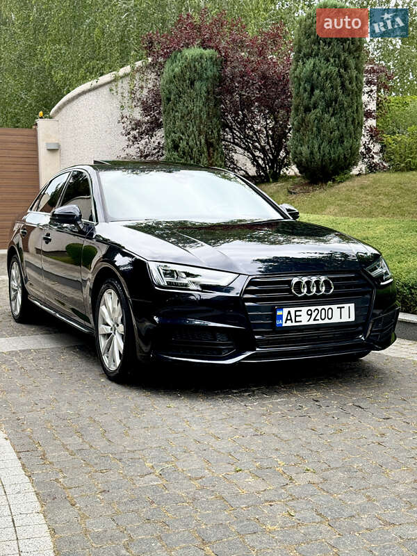 Audi A4 2017