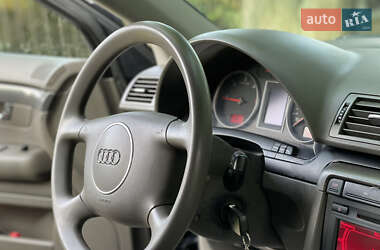 Универсал Audi A4 2002 в 