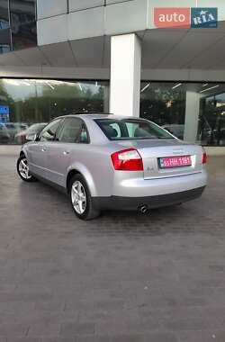 Седан Audi A4 2002 в 