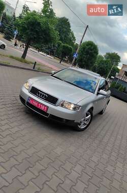 Седан Audi A4 2002 в 