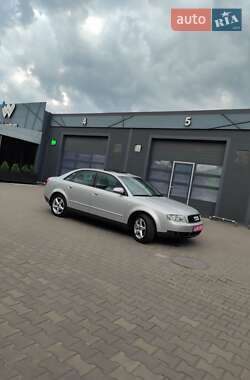 Седан Audi A4 2002 в 