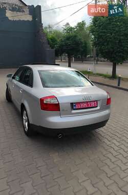 Седан Audi A4 2002 в 