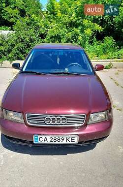 Седан Audi A4 1996 в Умани