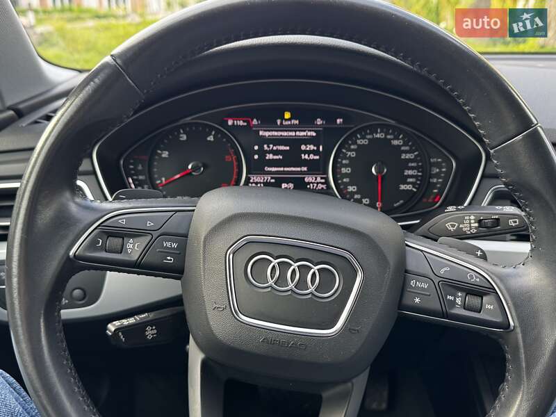 Универсал Audi A4 2019 в Кременце