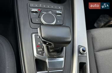 Универсал Audi A4 2019 в 
