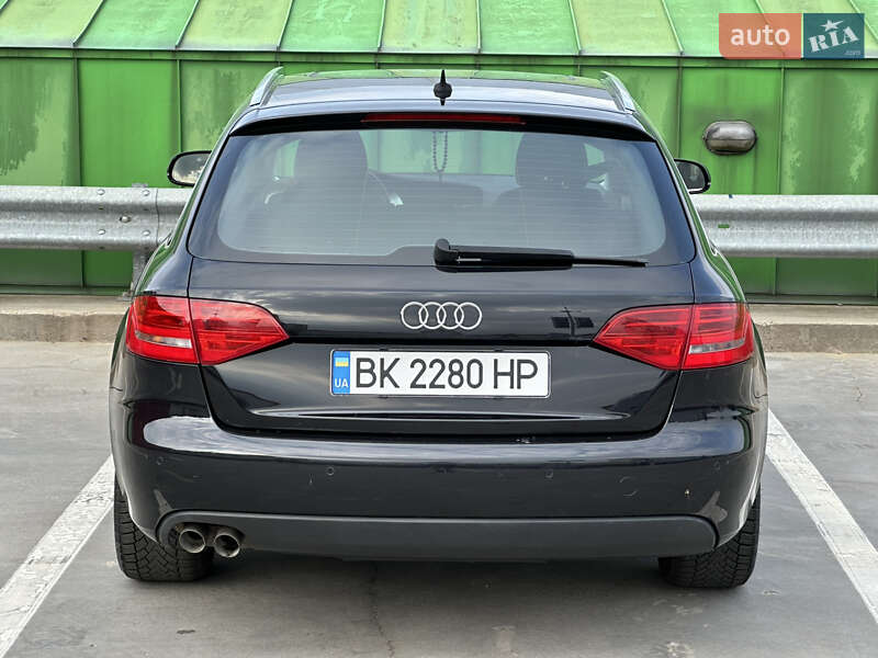 Универсал Audi A4 2009 в Киеве