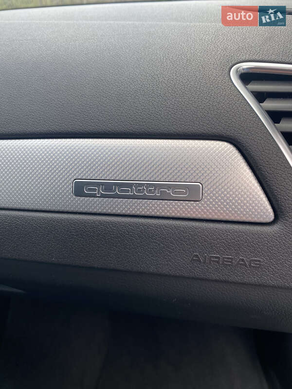 Седан Audi A4 2013 в Львові