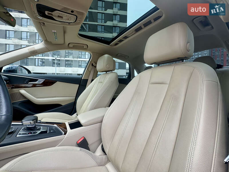 Седан Audi A4 2016 в Киеве