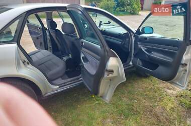 Седан Audi A4 1996 в 