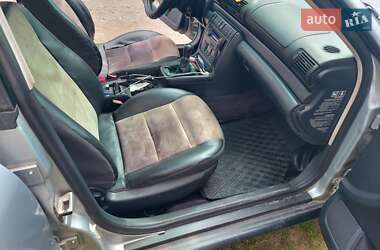 Седан Audi A4 1996 в 