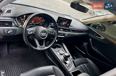 Седан Audi A4 2017 в 