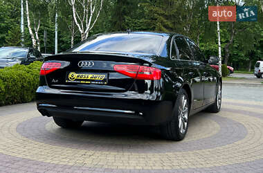 Седан Audi A4 2013 в 
