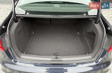 Седан Audi A4 2014 в 