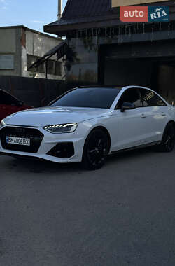 Седан Audi A4 2020 в 