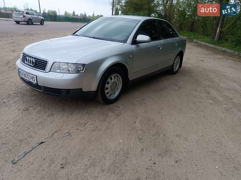 Седан Audi A4 2002 в Чернигове
