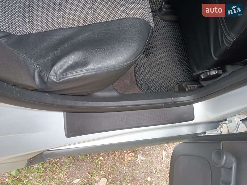 Седан Audi A4 2002 в Чернигове