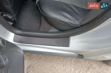 Седан Audi A4 2002 в 
