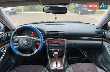Седан Audi A4 1999 в 