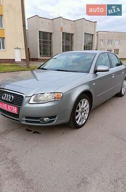 Седан Audi A4 2004 в 