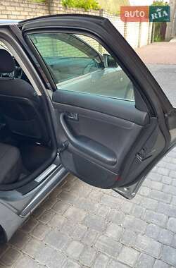 Седан Audi A4 2004 в 