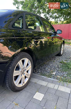 Седан Audi A4 2010 в 
